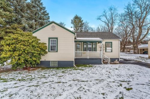 116 Kenneth Ave, New Castle, PA 16105-2009