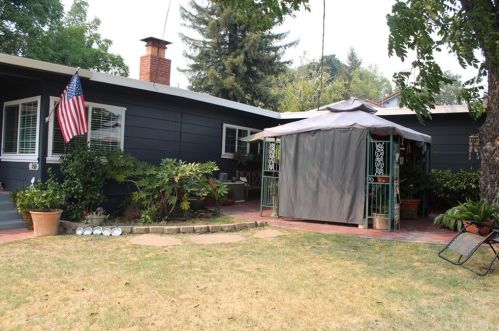 150 Sayre St, Lakeport, CA 95453-3221