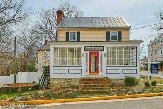 301 Marshall St, Middleburg VA  20117 exterior