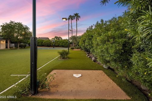 8731 65th St, Scottsdale AZ 85253-4336 exterior