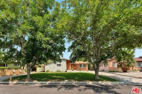 1347 Ivyton St, Lancaster, CA 93534-2112