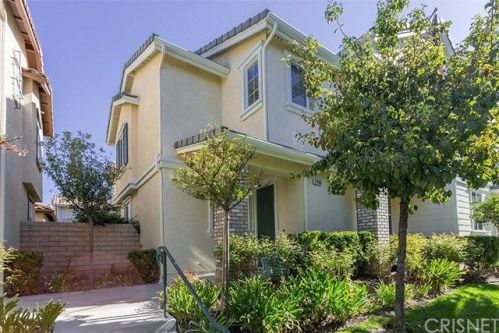 27486 Acacia Dr, Santa Clarita, CA 91354-1847