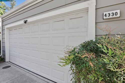 4330 Fairlands Dr, Pleasanton CA  94588-3428 exterior