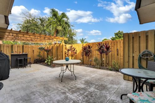 1803 18th Ln, West Palm Beach, FL 33418-3564