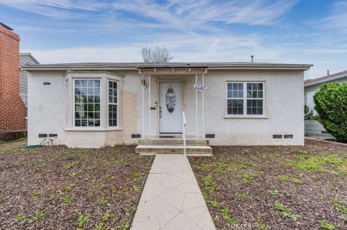 3757 Gardenia Ave, Long Beach, CA 90807-4325