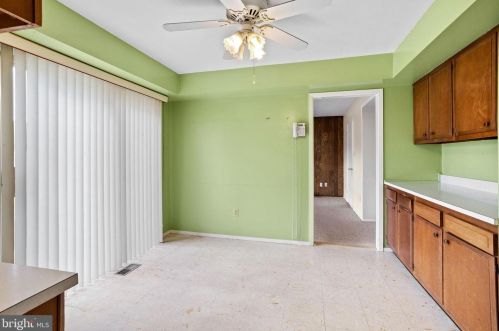 16 Turner Ln, Willingboro NJ  08046-3622 exterior