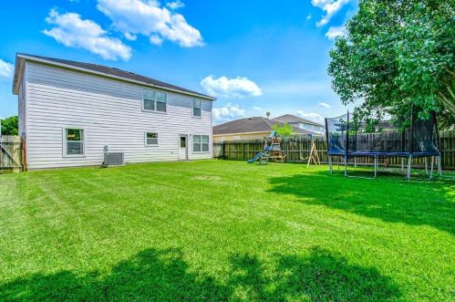 3810 Cloudbluff Ln, Richmond TX  77469-4117 exterior