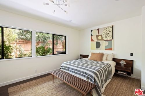 5457 La Forest Dr, La Canada CA  91011-1341 exterior