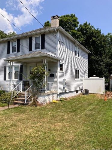 122 Highland Ave, Beacon Falls, CT 06403-1110
