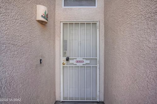2197 Silverbell Oasis Way, Tucson, AZ 85745-7011