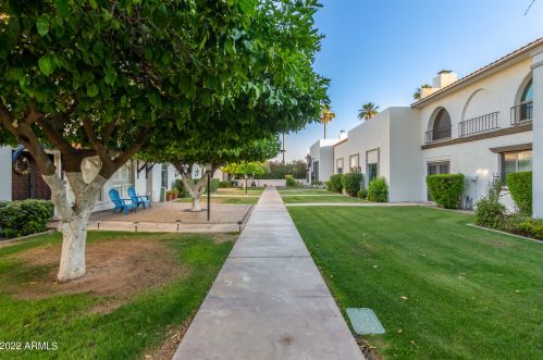 7724 Camelback Rd, Scottsdale AZ 85251-1801 exterior