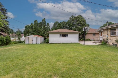 2508 91, Milwaukee WI 53225-3404 exterior