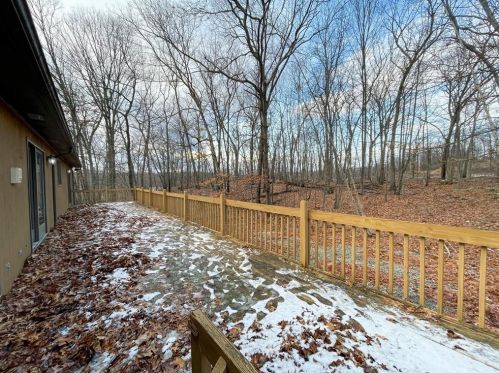 8 Falcon Crest Dr, Providence RI  02919-3100 exterior