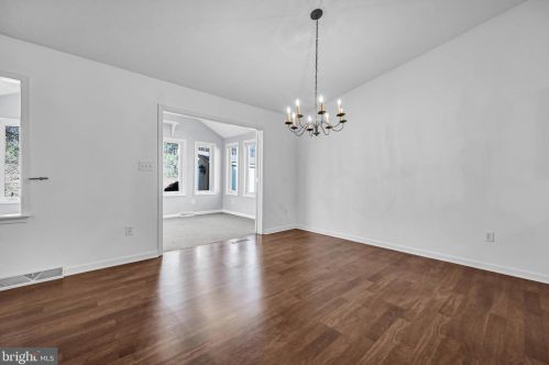 5 Charlestown Ct, Littlestown PA  17340-1553 exterior
