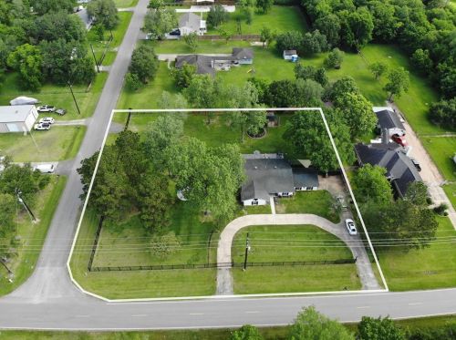 5111 Brookside Rd, Pearland TX  77581-7967 exterior