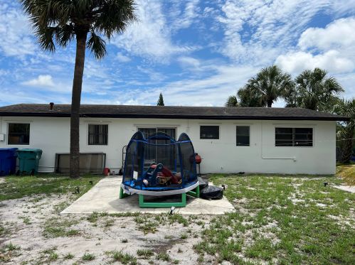 1545 24th Ct, West Palm Beach, FL 33404-4003