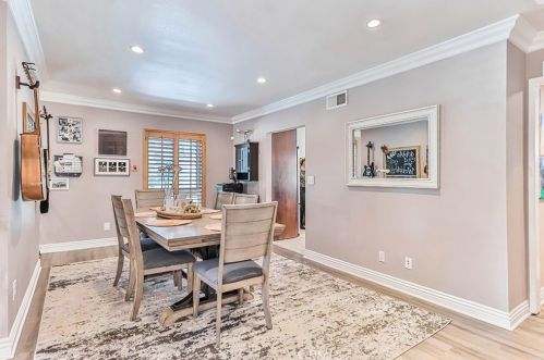 26316 Plata Ln, Calabasas CA  91302-2611 exterior