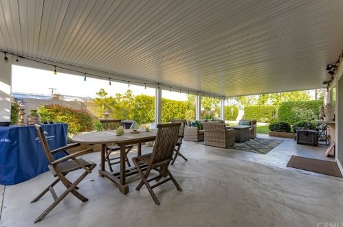 5199 Saratoga Ave, Cypress CA  90630-4449 exterior