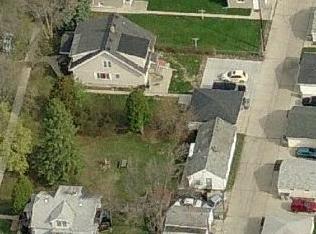 4134 2nd St, Milwaukee, WI 53207-4350
