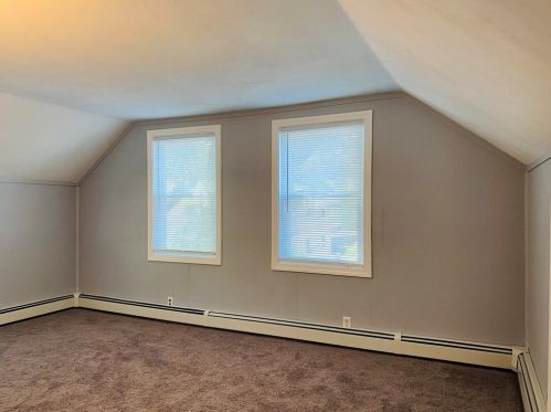 93 Hazard Ave, Warwick RI  02889-9403 exterior