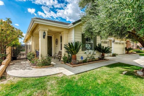 28092 Bridlewood Dr, Santa Clarita, CA 91384-4532