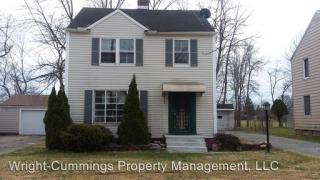 19410 Harvard Ave, Cleveland OH  44122-6819 exterior