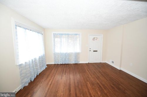 624 Forrester St, Washington, DC 20032-3538