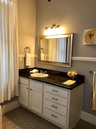 915 11 St, Galveston TX 77550-6140 exterior