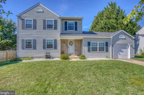 24 Deer Cir, Bear, DE 19701-2718