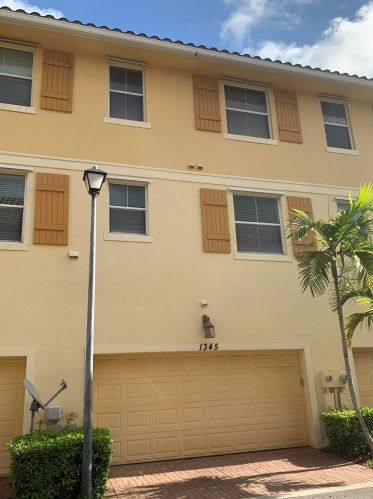 1345 Piazza Delle Pallottole, Boynton Beach, FL 33426-8275