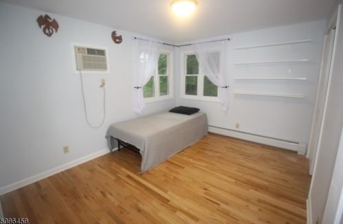 470 Long Hill Rd, Gillette NJ  07933-1345 exterior