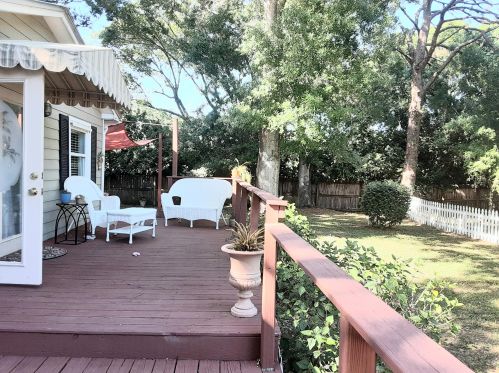 985 29th Ave, Vero Beach, FL 32960-4044