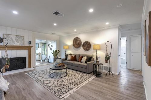 431 Ariel Dr, San Jose, CA 95123-4206