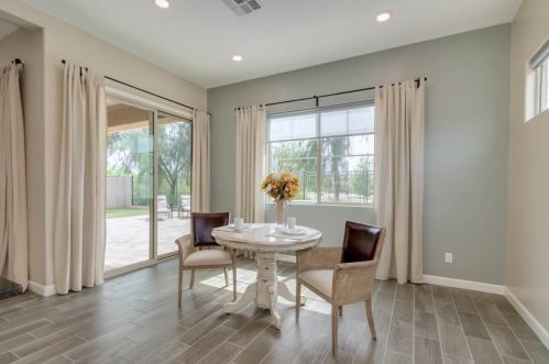 4926 Quiet Way, Gilbert AZ  85298-0648 exterior