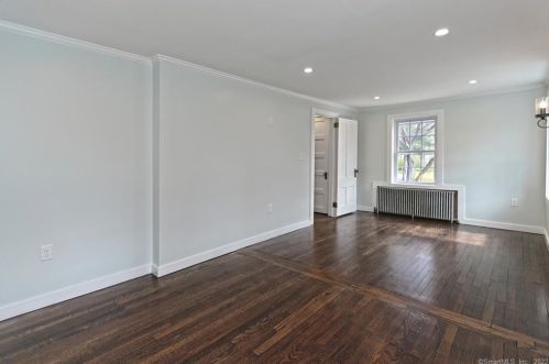 28 Church St, North Branford CT  06471-1417 exterior