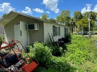 1065 Miller Dr, Moore Haven, FL 33471-4967