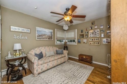 3691 Prairie Path, Bethpage NY  11714-4021 exterior