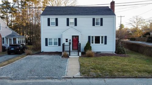3 Boulevard Ct, United States Coast Guard Ac, CT 06320-4306