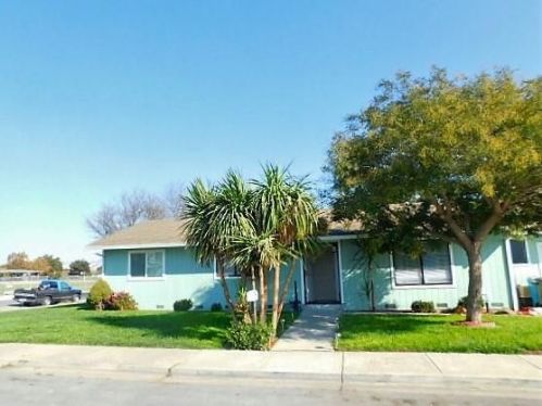 201 Western Ct, Hollister, CA 95023-3332