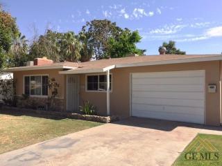 2517 Cleveland Way, Bakersfield, CA 93304-3311