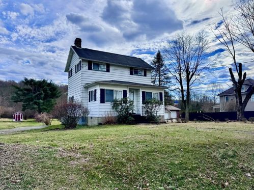 338 Pleasant Valley Rd, Connellsville PA  15425-6080 exterior