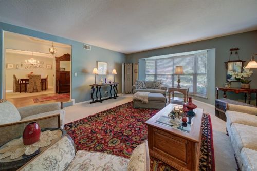 430 Willamette Dr, Vacaville CA  95688-4228 exterior