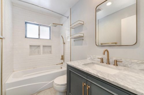 9406 Acapulco Way, Elk Grove CA  95624-1902 exterior