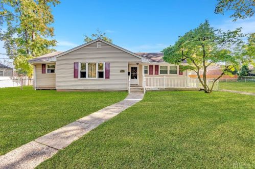 840 Adelaide Ave, Woodbridge, NJ 07095-3206