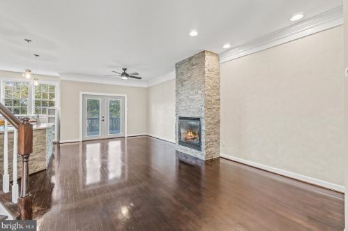 1116 Keokuk Ter, Leesburg VA 20176-6665 exterior