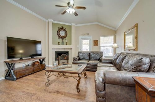 4705 Heron Pond Ln, Denton TX  76208-6809 exterior