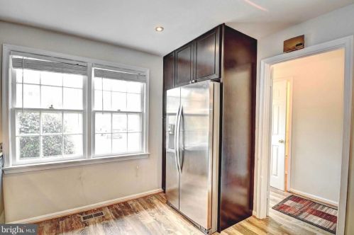 5264 Leestone Ct, Springfield VA  22151-3514 exterior