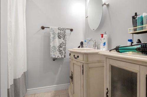 8474 17 Way, Saint Petersburg FL  33702-7235 exterior