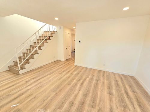 1519 Summit St, Long Beach CA  90810-4038 exterior