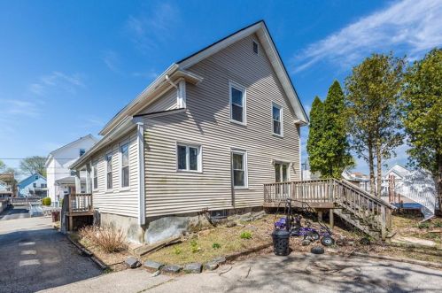 43 3rd Ave, Woonsocket RI  02895-5041 exterior